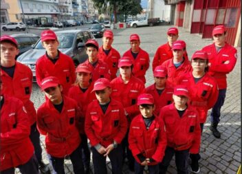 Infantes e Cadetes dos Bombeiros Voluntários reflorestam Serra da Gardunha