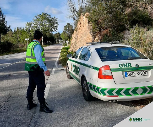 Quatro detidos por furto em estabelecimento