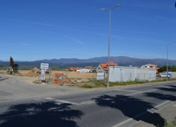 Trabalhos de construção do ALDI no Fundão