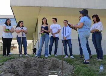 Alunos do IPCB plantam arboreto de espécies medicinais