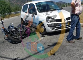 Colisão entre carro e moto faz um ferido em Belmonte