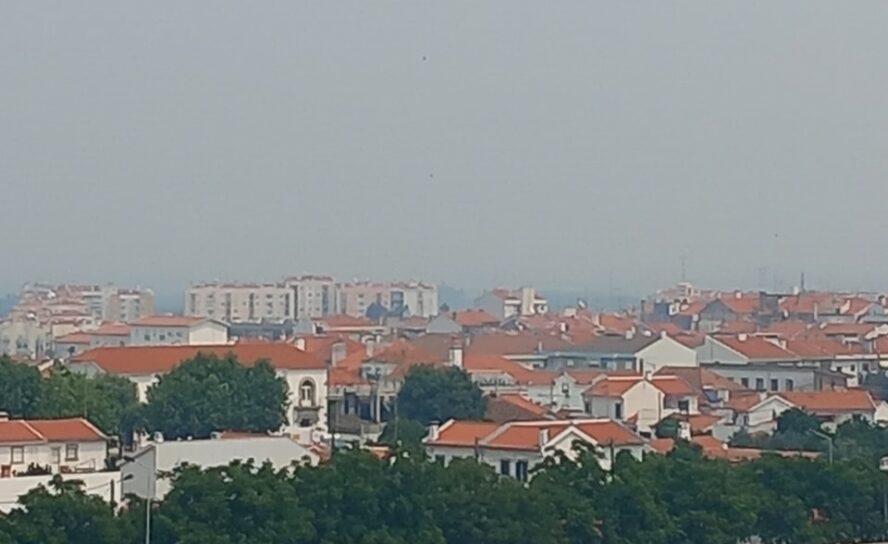 Fumo de incêndio em Espanha chega a Castelo Branco