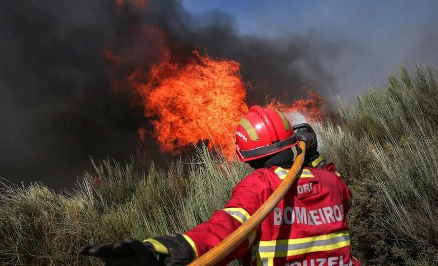 Incêndio deflagra no concelho do Fundão