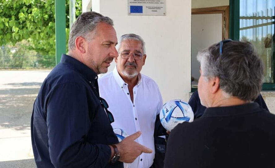 Projeto Piloto "Bola Mágica" entregou bolas a escolas do primeiro ciclo do conce