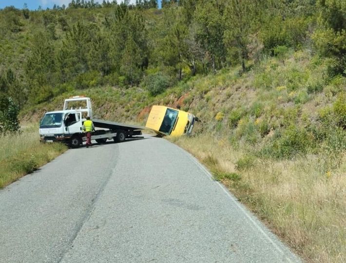 Despiste de veículo ligeiro na estrada entre Meimoa e Meimão
