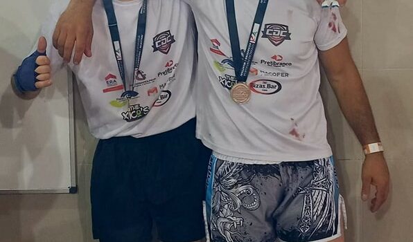 Fundanenses são campeão e vice-campeão regionais de Kickboxing