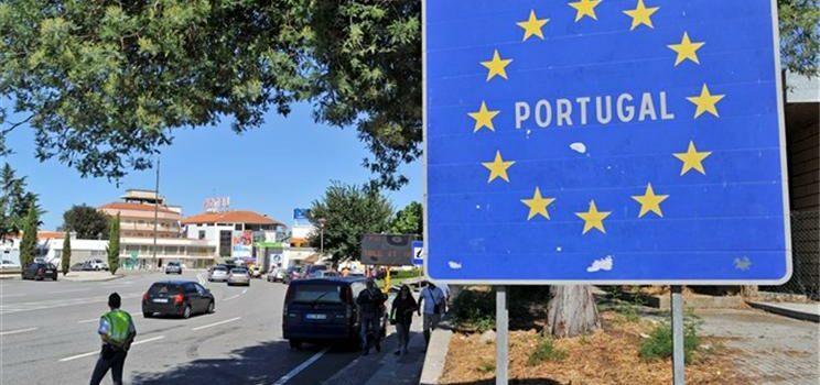 Portugal vai reintroduzir controlo documental nas fronteiras