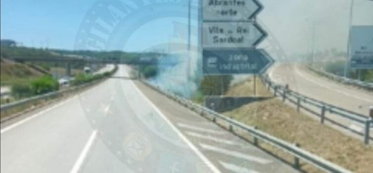Incêndio deflagrou na A23