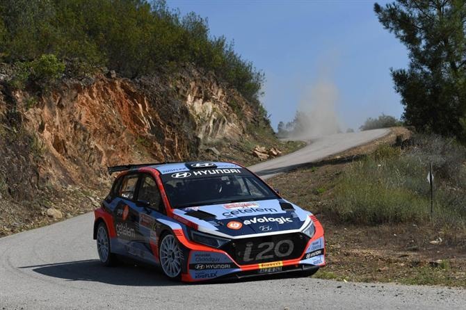 Kris Meeke dominou do princípio ao fim e venceu Rali de Castelo Branco