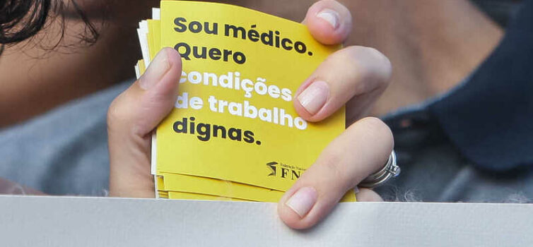 Médicos iniciam greve terça-feira e contestação na saúde intensifica-se