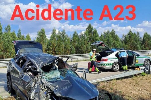 Um automóvel despistou-se nesta tarde de domingo na A23, ao km 88.2, em Fratel,