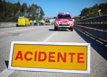 Colisão entre dois carros origina 3 feridos na Covilhã