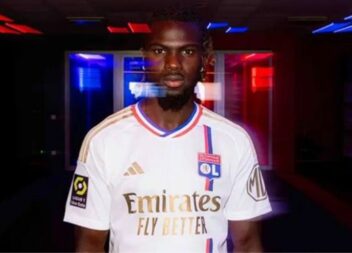 Ex-Benfica e Castelo Branco é reforço do Lyon