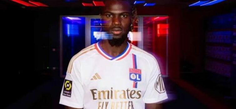 Ex-Benfica e Castelo Branco é reforço do Lyon