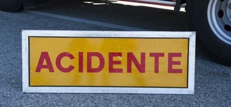 Jovem fica ferida após colisão em Oleiros