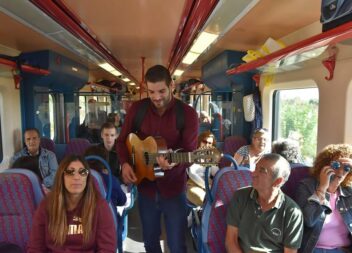 500 beirões foram de comboio ao Jardim Zoológico
