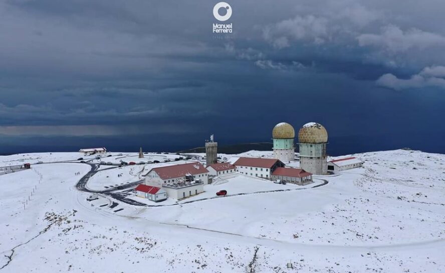 Chuva de granizo pintou de branco a Serra da Estrela