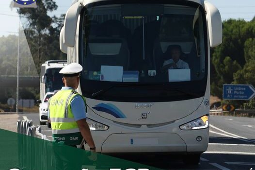 GNR fiscaliza veículos de transporte rodoviário de passageiros