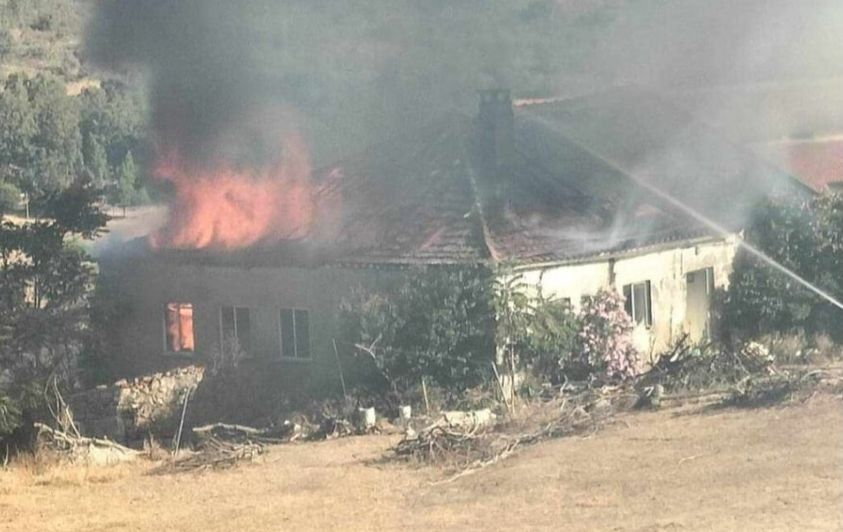 Incêndio na Guarda destrói habitação