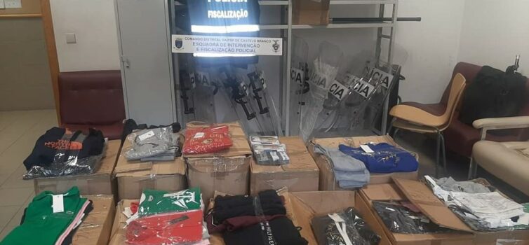 PSP apreende roupa contrafeita em Castelo Branco