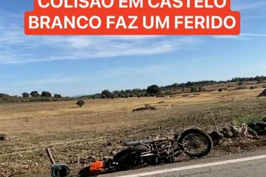 Uma colisão rodoviária entre um veículo pesado e um motociclo, na EN240, junto a