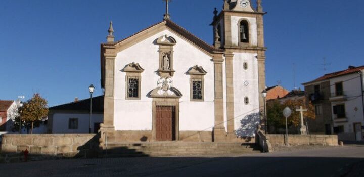 Igreja de Escalos de Baixo foi assaltada