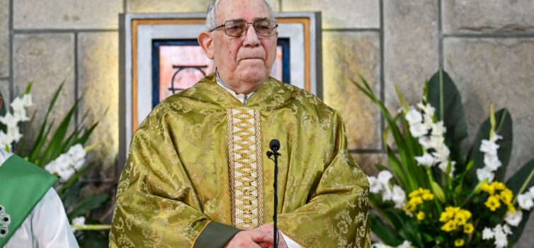 Missa Dominical na Igreja Nossa Senhora de Fátima