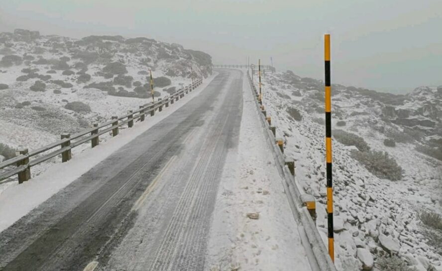 Neve vai pintando de branco a Serra da Estrela
