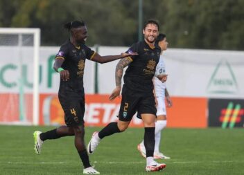 Sporting da Covilhã empata com Sporting B e segue líder
