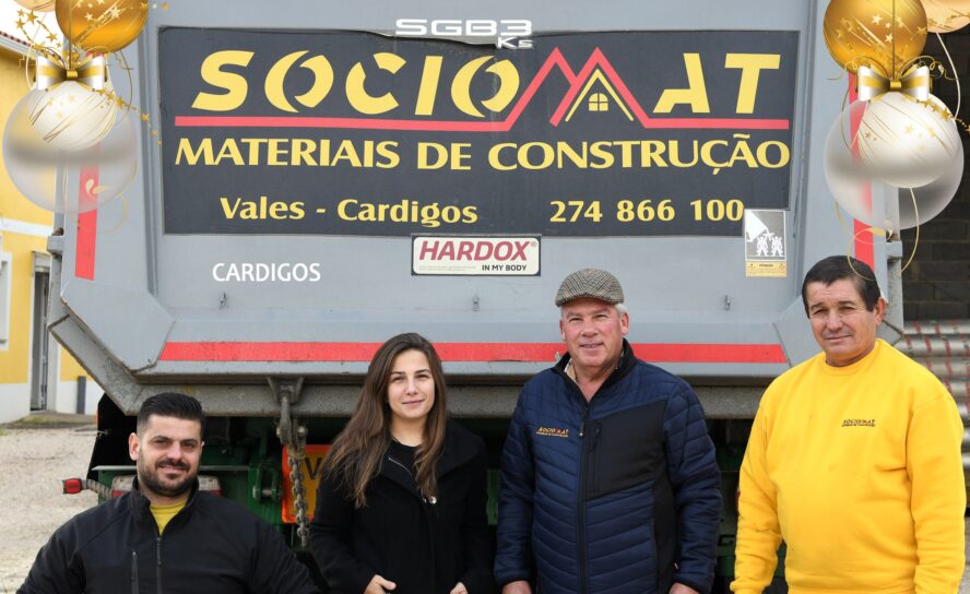 A SOCIOMAT deseja Boas Festas aos seus colaborados, clientes e amigos.