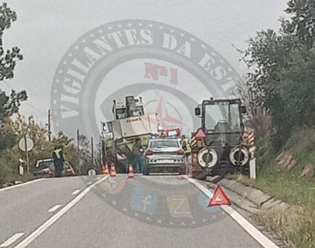 Acidente entre trator e automóvel fere mulher na EN18