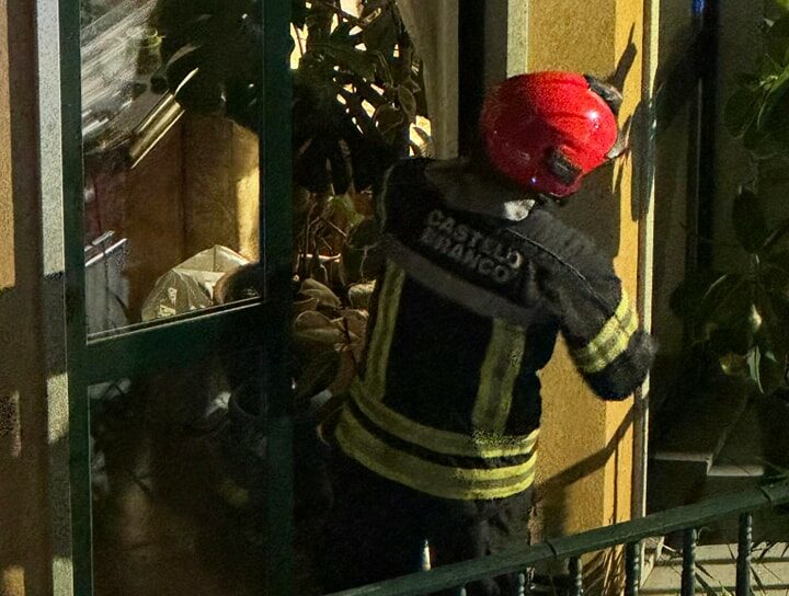 Incêndio em chaminé de habitação em Castelo Branco
