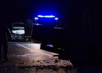 Mulher morre em colisão na EN233