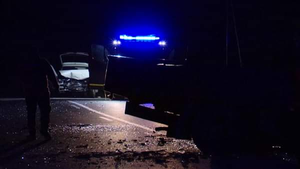 Mulher morre em colisão na EN233