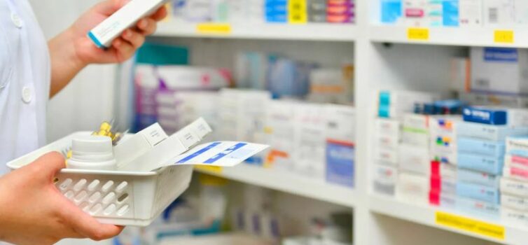 Preço dos medicamentos deixa de constar nas embalagens em 2024