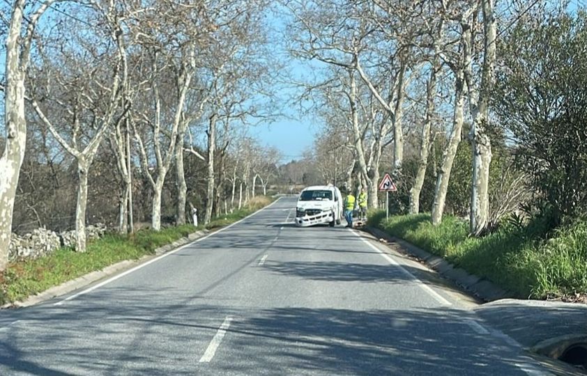 Acidente em Escalos de Cima acaba em danos materiais