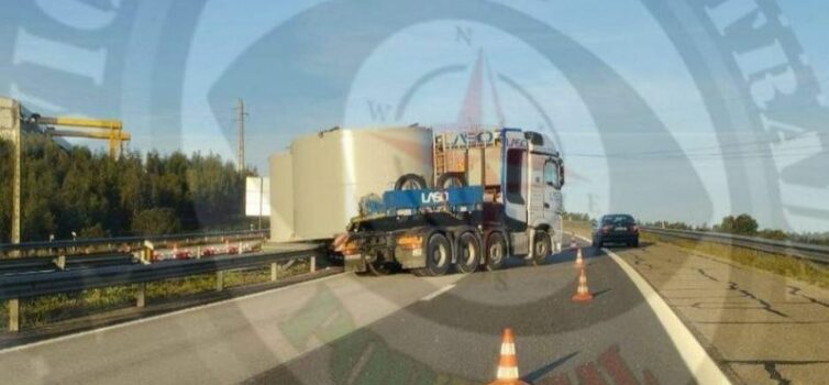 Despiste de pesado na A23 condiciona trânsito