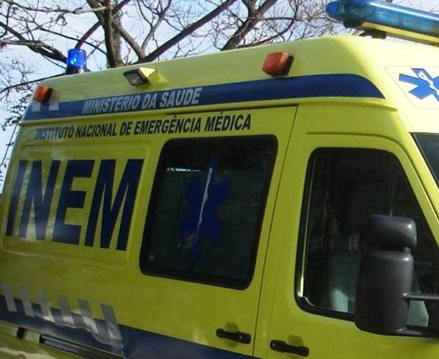 Mulher ferida após colisão em Oledo