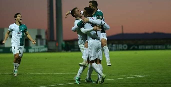 Sporting da Covilhã vence Académica e garante apuramento para fase de subida