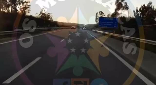 Viatura incendeia-se na A23