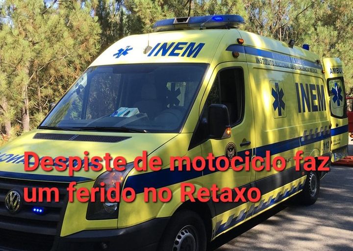 Um homem de 52 anos sofreu ferimentos ligeiros após o motociclo em que seguia se