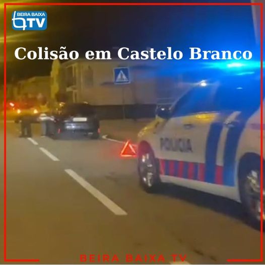 Uma colisão entre dois veículos resultou em danos materias