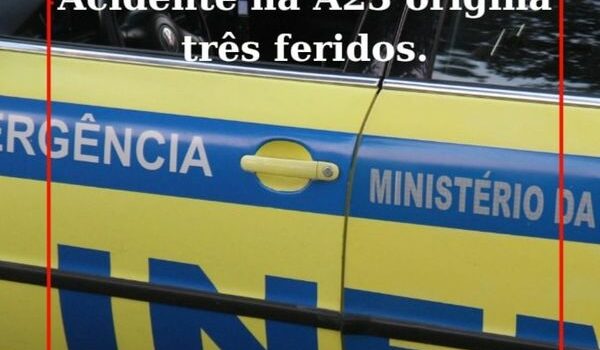 Uma colisão rodoviária entre dois veículos ligeiros na A23, no nó de acesso de M