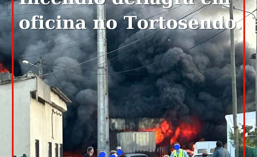 Fogo deflagra em oficina de automóveis