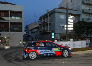 Kris Meeke dominador no primeiro dia do Rali de Castelo Branco - Vila Velha de R