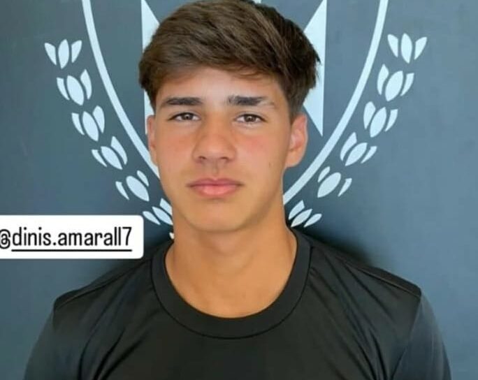 Dinis Amaral reforça Académica