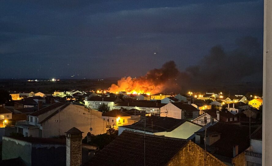 Incêndio deflagra em Castelo Branco