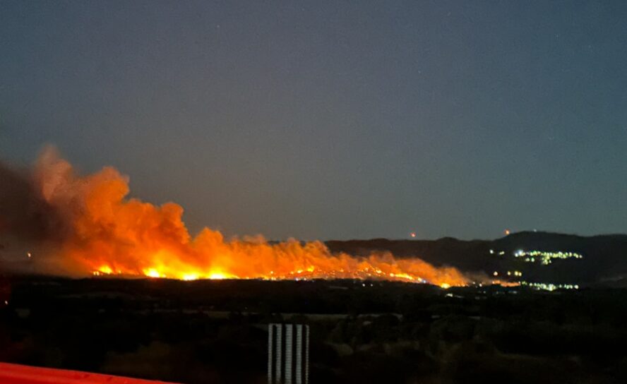 Incêndio em Louriçal do Campo permanece ativo