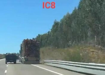 Um veículo pesado de mercadorias sofreu uma avaria no IC8, sensivelmente ao km 1