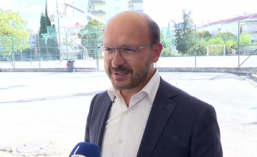 Visita dos deputados socialistas à Escola Secundária Amato Lusitano